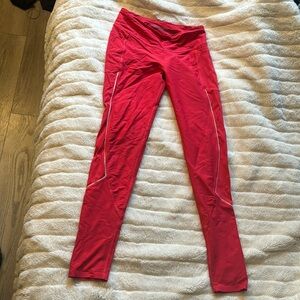 ⭐️ 2 for $25 Deal ⭐️ Red Victoria Sport Leggings